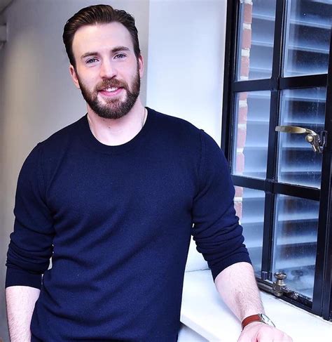 Chrisevans Chris Evans Now Is Sharing Instagram Posts And You Can See Pictures Video Posts And