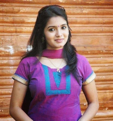 Srithika Tamil Serial Actress Cute Stills Cap