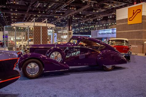 We Found A Bunch Of Cool Classic Cars At The Chicago Auto Show