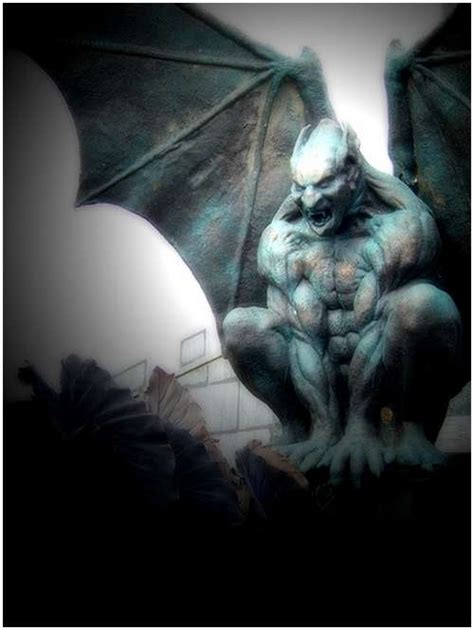 Amazing Photos Of Gargoyles And Grotesques Moolf