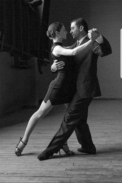 Pin By David Cartwright On Argentine Tango Tango Dance Ballroom Dance Photography Tango Dancers