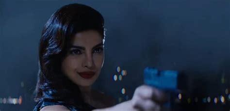 Baywatch New Trailer Evil Priyanka Chopra Has The Best Response To Avengers Of The Beach