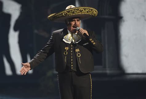 Vicente Fernandez Idol Of Mexico Dead At 81 Daily Sabah