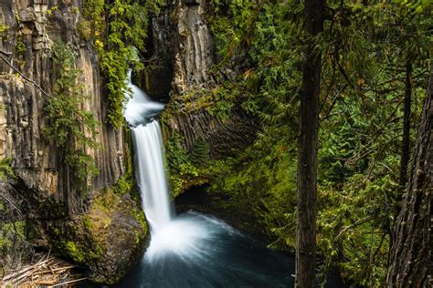 From Breathtaking Waterfalls To Hidden Gems On The Oregon Coast These