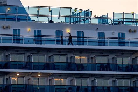 The High Risk Work Of A Cruise Ship Crew Member Under Coronavirus Quarantine The New Yorker