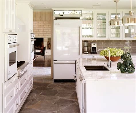 Going with white gives your kitchen a unique look. Tiffany Leigh Interior Design: Defending White Appliances