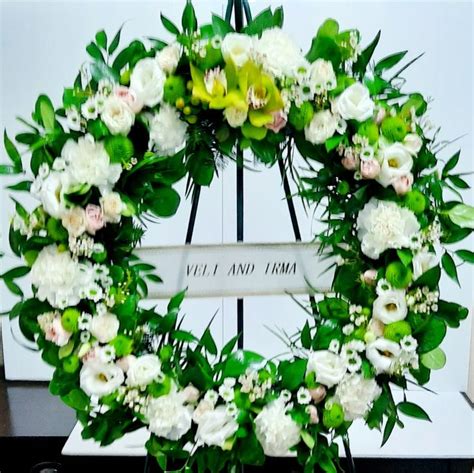 Funeral Wreath Sympathy Flowers Wreaths Funeral