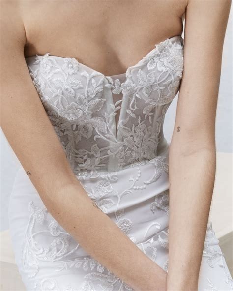Corsets 9 Wedding Dress Trends For 2022 Brides Everywhere Popsugar Fashion Photo 53