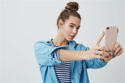 Jak Zrobić Idealne Selfie Oto 5 Rad Które Warto Zastosować Iiupl