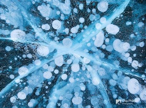 Alizul The Incredible Frozen Bubbles Of Canadas Abraham Lake