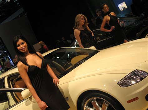 Detroit Auto Show Girls Gallery Top Speed