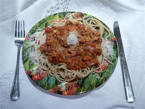 Chez Maximka: Midweek meals: Spaghetti Bolognese #Dolmio #ThankGoodness