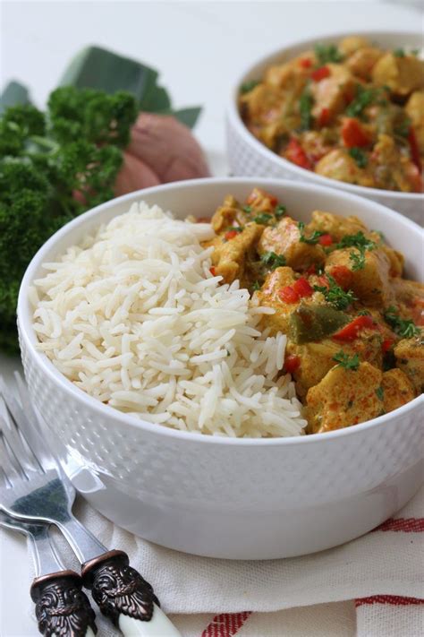 THAISE RODE CURRY MET KIP EN RIJST Uit de keuken van Fatima