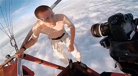 Video Skydiver Jumps Off A Hot Air Balloon Without A Parachute