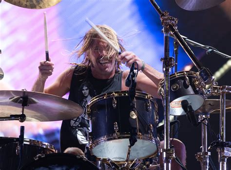 Foo Fighters Drummer Taylor Hawkins Reveals His All Time Favorite Foos