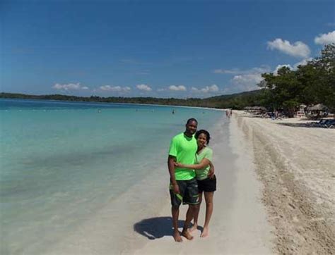 Real Sandals Whitehouse Honeymoon Michael And Rochele Cosby
