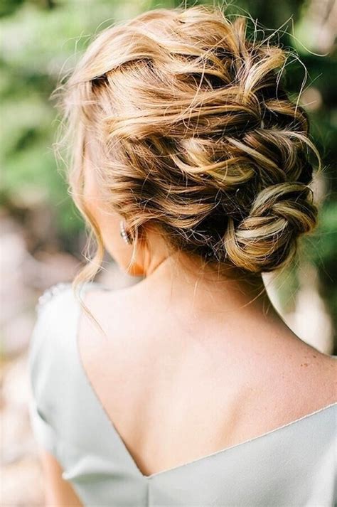 It's a quick and easy braided updo that anyone can do. 22 Gorgeous Braided Updo Hairstyles - Pretty Designs