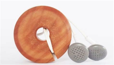 Wooden Earphone Holder Earbud Cord Organizer Headphone Case Earphone