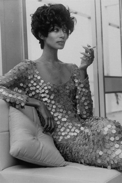 The Best 1960s Fashion Moments To Get Inspired By Vintage Black Glamour Black Models Supermodels