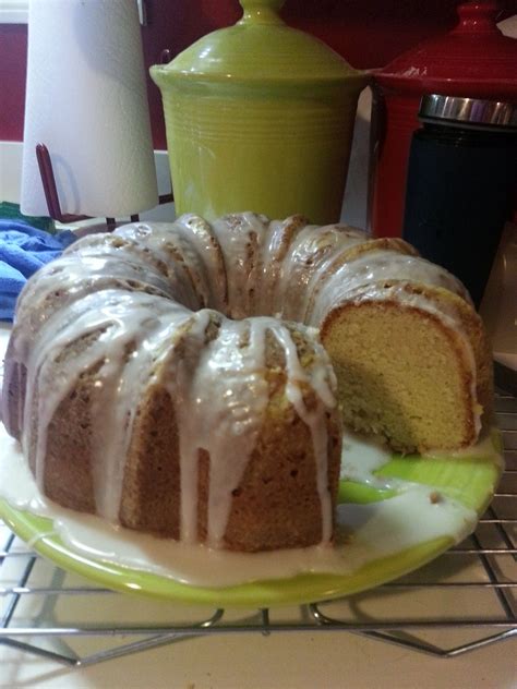 Made paula's almond buttercream frosting and used 1tsp orange zest in the frosting. Pin by Rhonda Hazuka on deserts | Sour cream pound cake ...