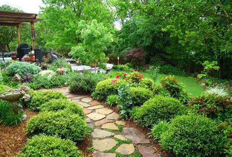 Backyard Landscape Ideas With Natural Touch