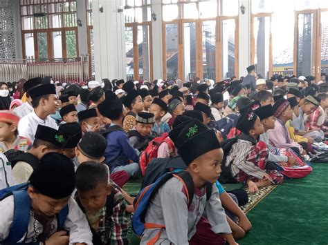 Ratusan Remaja Masjid Al Muawanah Sambut Ramadhan Dengan Pesantren