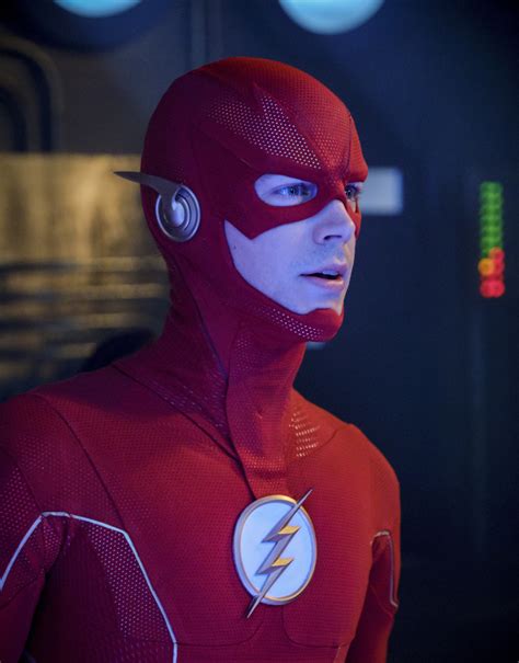 The Flash An Infinite Crisis Is Coming For Barry Allen In The Official