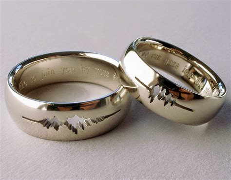 Waveform Wedding Rings 