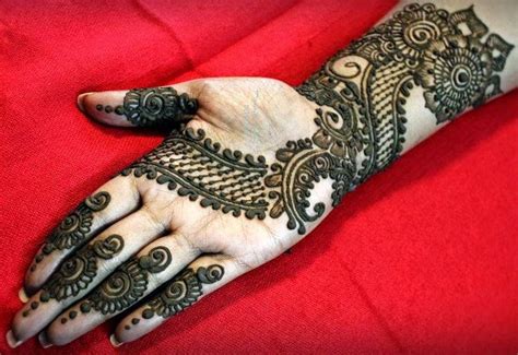 20 Stunning Mehendi Design Ideas For Simple Front Hands To Impress