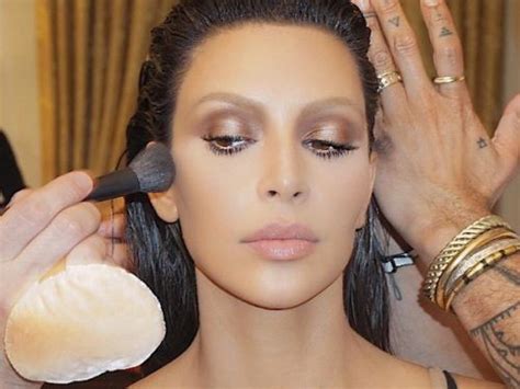 Kim Kardashians Makeup Artist Is Releasing An Eyeshadow Palette With