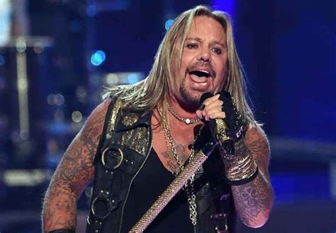 Vince Neil Wiki Height Weight Age Girlfriend Family Biography More