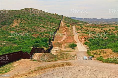 Border Fence Separating The Us From Mexico Near Nogales Arizona Stock