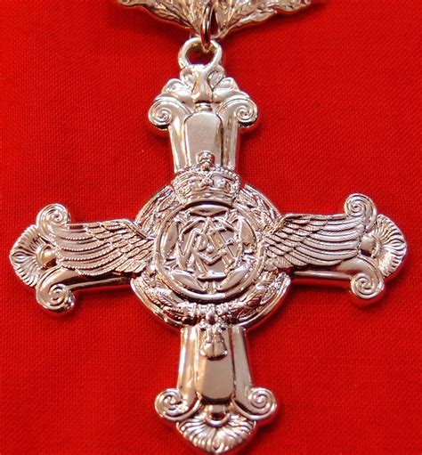 Replica Ww1 Ww2 Distinguished Flying Cross Gallantry Air Medal Raf Raaf