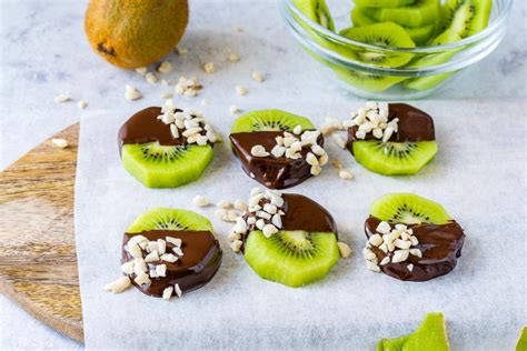 Chocolate Dipped Kiwi Slices Make A Clean Eating Dessert Fun For The