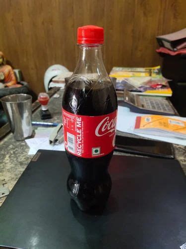 Carbonated Black 750ml Coca Cola Cold Drink Liquid Packaging Type