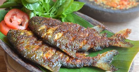 Siapkan 1 kg kepiting bertelur. Bawal Bakar Pedas Manis | Resep masakan asia, Resep ...