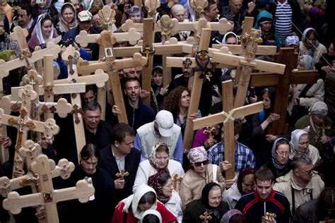 Christians Around The World Celebrate Jesus Christ Crucifixion