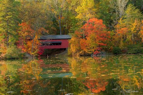 Autumn And Fall Scenes Cynthiakidwell Fall Scene Covered Bridges