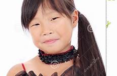 piccola asiatica ragazza profilo