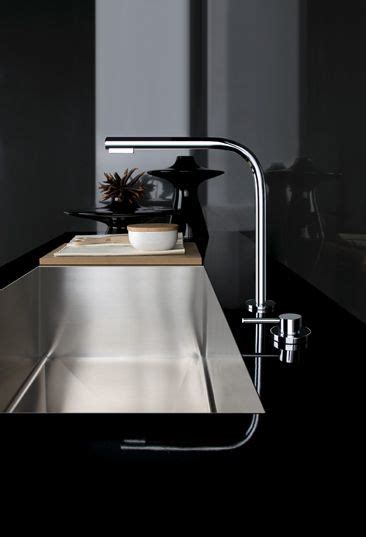 The best luxury kitchen faucets are generally shiny and made to enhance the kitchen look and appearance. Gessi products - KITCHEN TAPWARE MINIMO T | Kitchen faucet ...