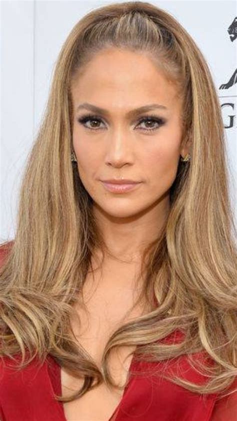 Check them out and recreate them into a more faddish hair look. Blonde | Jennifer lopez hair, Cool blonde hair, Hair ...