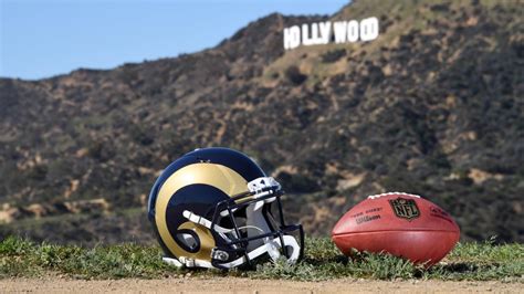Rams Star On Es ‘hollywood And Football Which Premieres Next Week