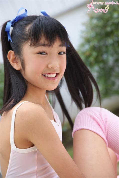 Japanese Girl Idols Momo Shiina Gallery Download