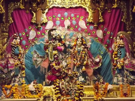 Krishna Janmashtami 2022 Iskcon Temple Vrindavan Live Darshan And Aarti