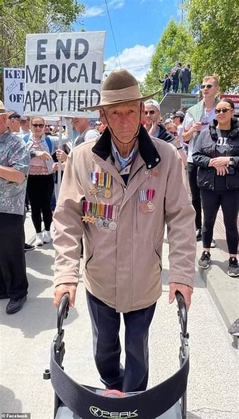 Elderly Diggers Emotional Speech To Melbourne Protesters Saying Hes