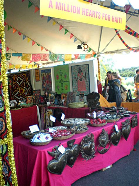 L F N T E X T I L E S Santa Fe International Folk Art Market