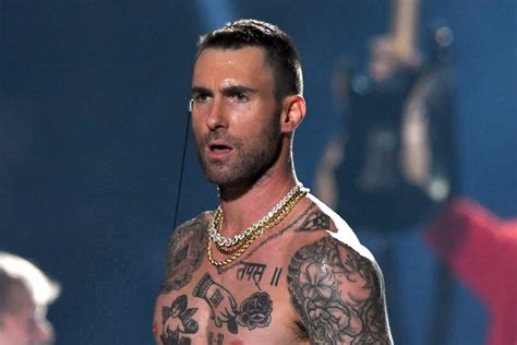 Super Bowl 2019 Halftime Show Review Maroon 5 Was Fine And Forgettable
