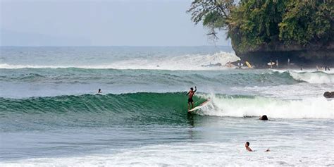 Pantai batu karas merupakan sebuah objek wisata pantai yang terletak di kabupaten pangandaran dengan jarak ± 34 km dari pangandaran, tepatnya di desa batu karas, kecamatan cijulang, kabupaten pangandaran, provinsi jawa barat. Pantai Batu Karas - Pangandaran Jawa Barat - Santirah ...