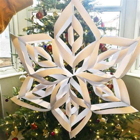 Make A Giant 3d Paper Snowflake Mud And Bloom