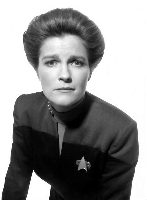 Captain Janeway Star Trek Women Photo 10677031 Fanpop